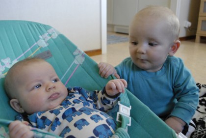 didrik-ar-skeptisk-till-sin-lilla-kusin